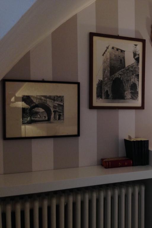 La Finestra Sul Cortile Appartement Aosta Buitenkant foto