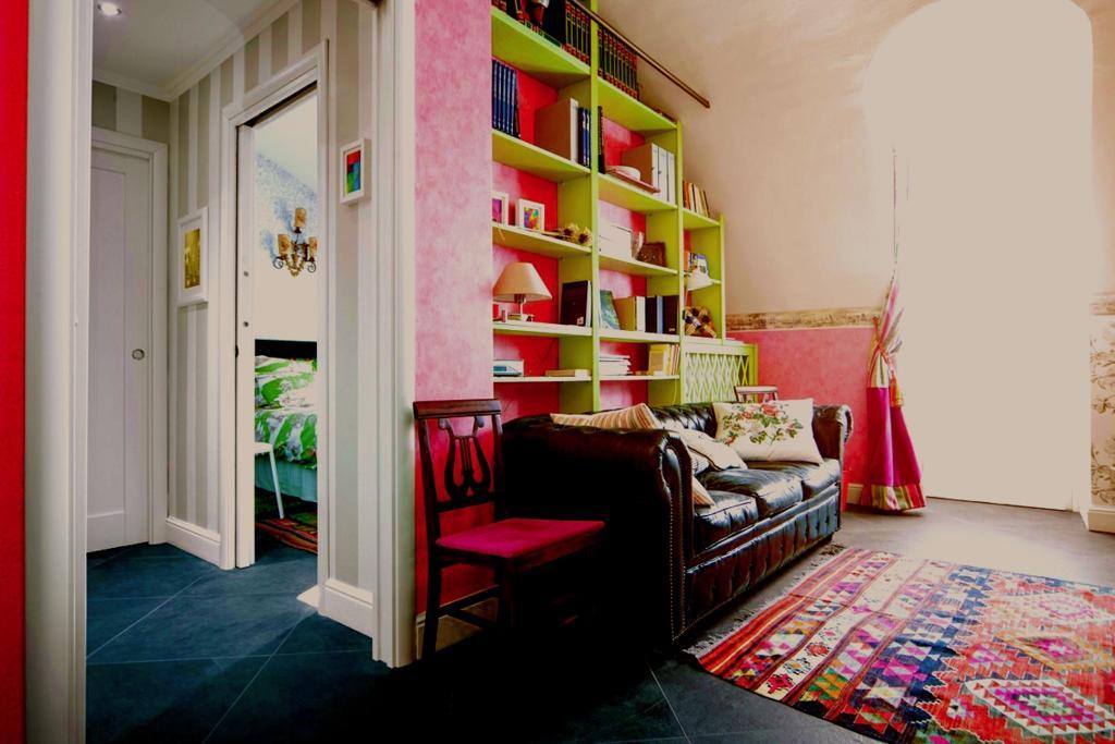 La Finestra Sul Cortile Appartement Aosta Buitenkant foto