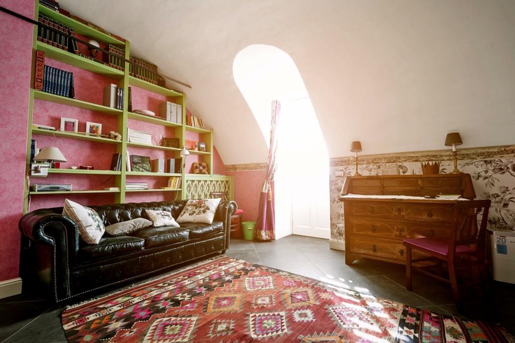 La Finestra Sul Cortile Appartement Aosta Buitenkant foto